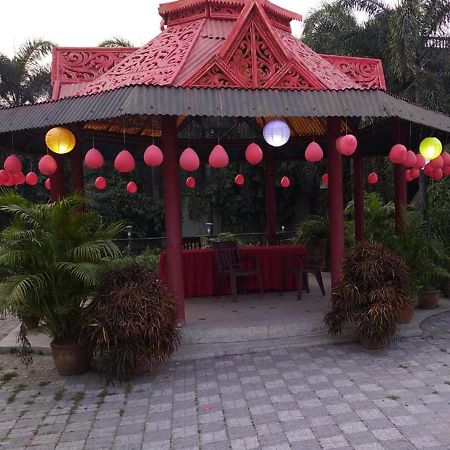 Hotel Sangam Baharampur エクステリア 写真